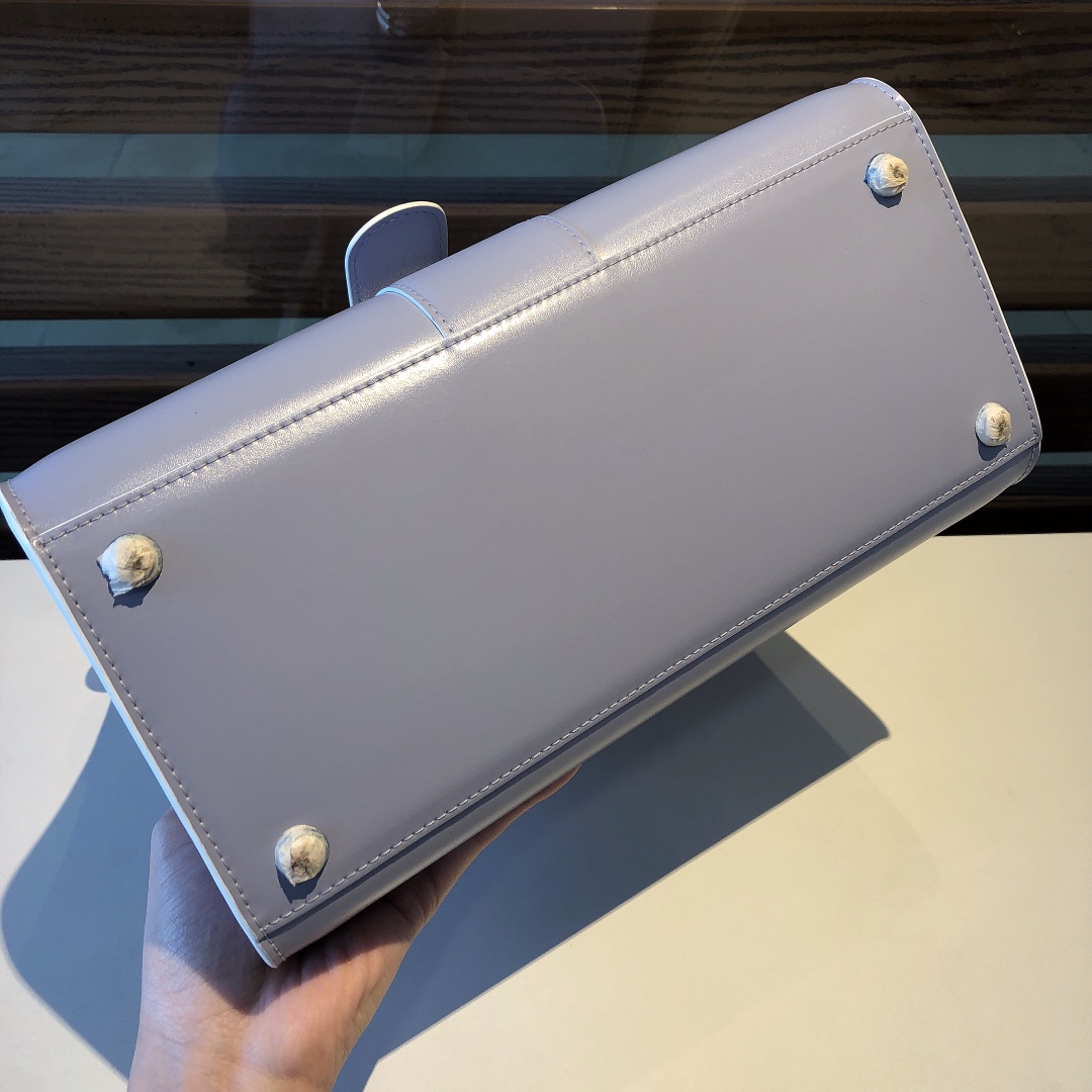 델보 브리앙 MM 박스백 미듐